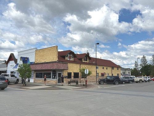 122 Main Ave S, Park Rapids, MN, 56470-1881 | Card Image