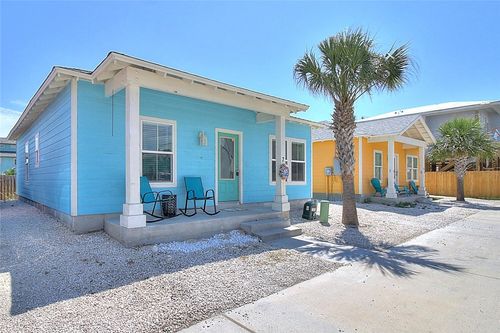 7-1617 S Station St, Port Aransas, TX, 78373-5504 | Card Image