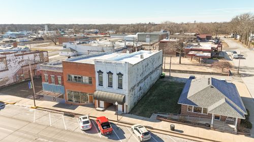 117 N Main St, BROOKFIELD, MO, 64628-1627 | Card Image