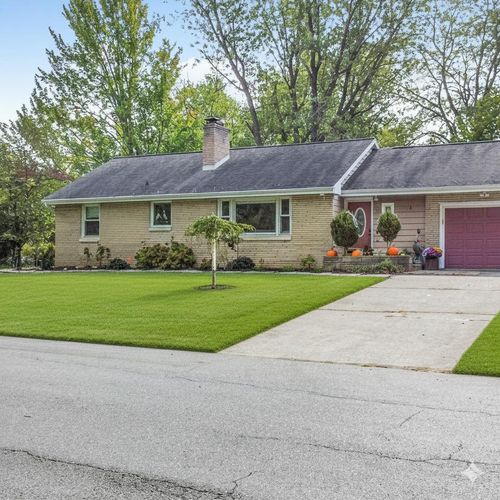 111 Crescent Dr, Michigan City, IN, 46360 | Card Image