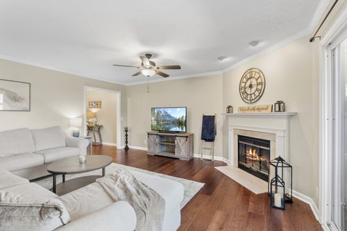 120 Hearthstone Manor Cir, Brentwood, TN, 37027-4344 | Card Image