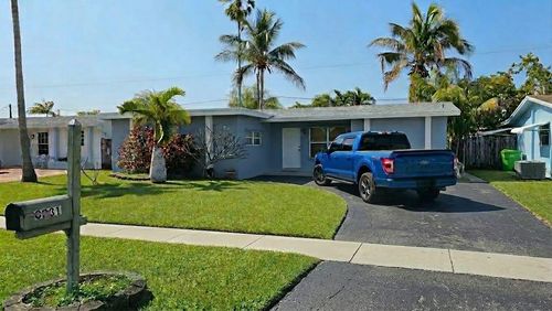 8381 Nw 28th Pl, Sunrise, FL, 33322-2319 | Card Image