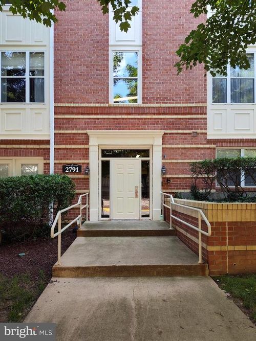 apt-272-2791 Centerboro Dr, VIENNA, VA, 22181-4818 | Card Image