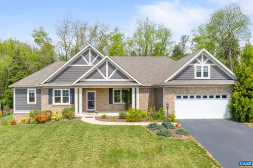 109 Stonecrest Ave, WAYNESBORO, VA, 22980-9646 | Card Image