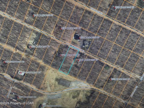 16 Maplewood Dr, Newfoundland, PA, 18445 | Card Image