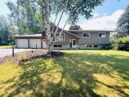 N6392 Sherry Ln, Sheboygan, WI, 53083-3279 | Card Image