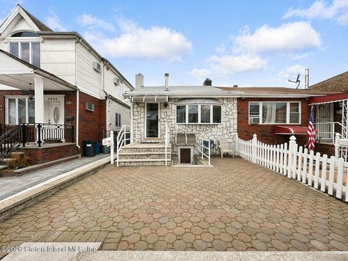2248 W 6th St, Brooklyn, NY, 11223-4621 | Card Image