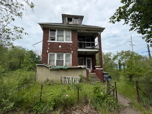 304 Polk St, Gary, IN, 46402-1011 | Card Image