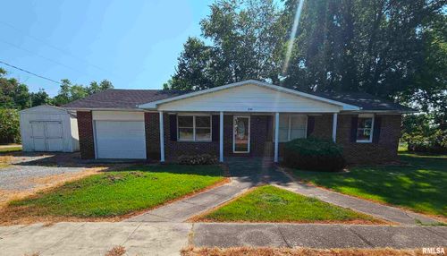 308 S High St, Eddyville, IL, 62928-9015 | Card Image