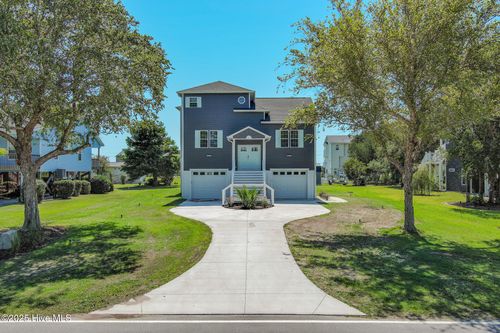 170 Grandview Dr, Sneads Ferry, NC, 28460-7527 | Card Image