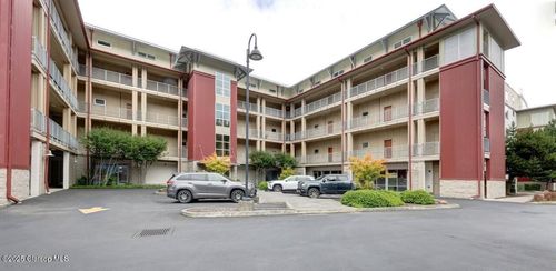 unit-210-3930 Abbey Ln, Astoria, OR, 97103-2238 | Card Image