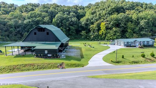 807 Gists Creek Rd, Sevierville, TN, 37876 | Card Image