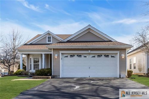 12 Bellflower Dr, Lakewood, NJ, 08701-7363 | Card Image