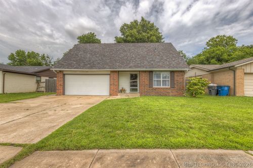 11411 37th Pl, Tulsa, OK, 74146-2810 | Card Image