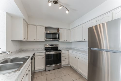 apt-211-3022 Forest Ln, Dallas, TX, 75234-2724 | Card Image