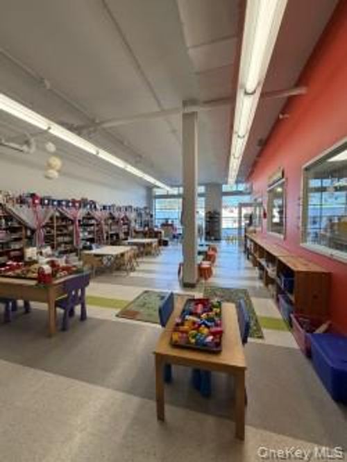 ste-1a-25 Van Wagner Rd, Poughkeepsie, NY, 12603-1683 | Card Image