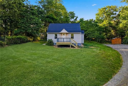 2913 E Bardonner Rd, Hampton, PA, 15044 | Card Image