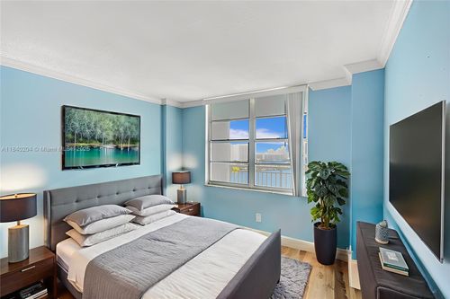 apt-2201-301 174th St, Sunny Isles Beach, FL, 33160-3239 | Card Image