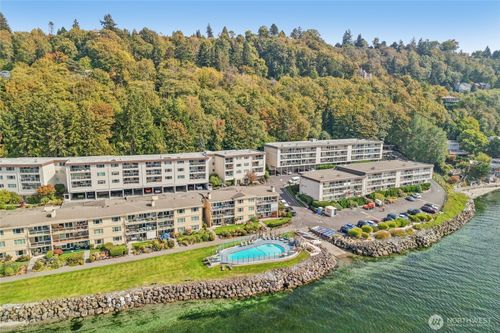 b3-10203 47th Ave Sw, Seattle, WA, 98146-1010 | Card Image