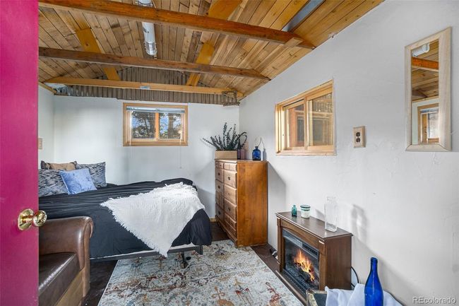 She shed! Wired for electric. Fits a ful- sized bed and large love seat. | Image 16