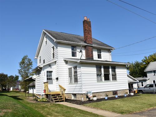 336 Thomas St, Cambridge Springs, PA, 16403-1334 | Card Image