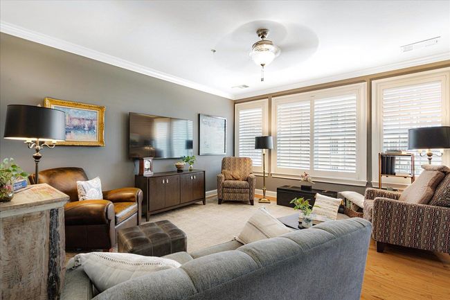 APT-201 - 3520 Central Ave, Condo with 2 bedrooms, 3 bathrooms and null parking in Memphis TN | Image 5