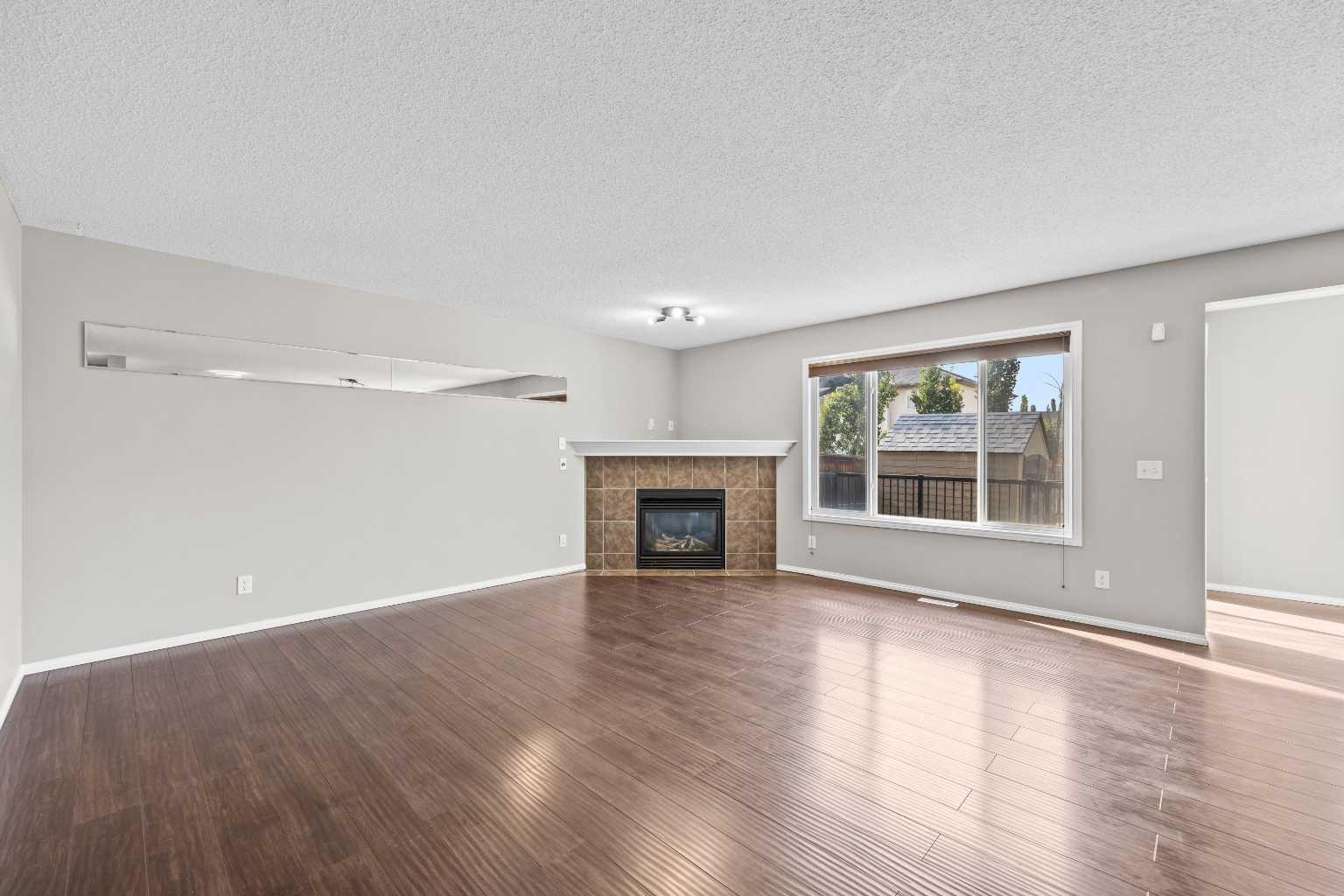 Residential in Chestermere 5