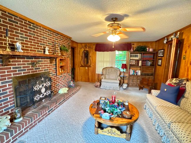 8627 Valley Falls Rd, House other with 3 bedrooms, 2 bathrooms and null parking in Boiling Springs SC | Image 22