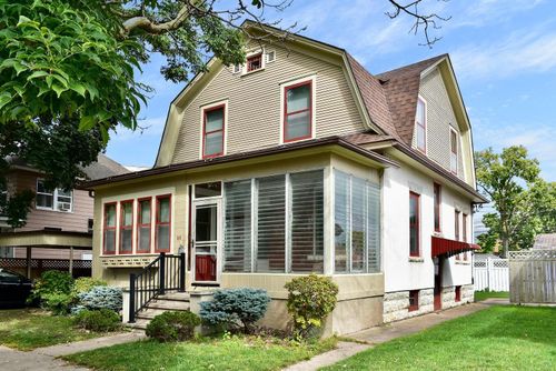 60 E King St, Winona, MN, 55987-3646 | Card Image