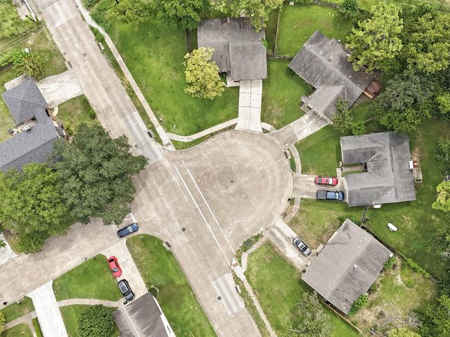 Corner lot in Cul de Sac! | Image 4