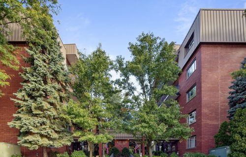 unit-205e-129 Acacia Cir, Indian Head Park, IL, 60525-9054 | Card Image