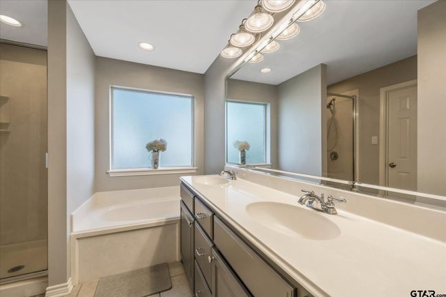 1113 Millstone Ln, House other with 4 bedrooms, 3 bathrooms and null parking in Chandler TX | Image 28
