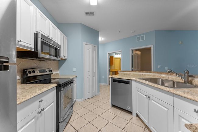 UNIT-105 - 6159 Metrowest Blvd, Condo with 2 bedrooms, 2 bathrooms and null parking in ORLANDO FL | Image 5