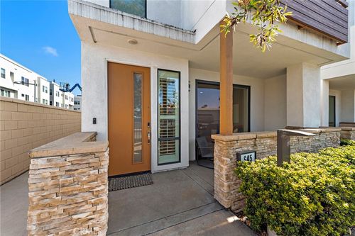 645 W 17th St, Costa Mesa, CA, 92627 | Card Image