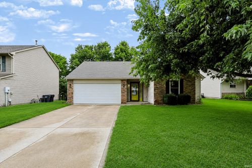 4846 Oakleigh Pkwy, Greenwood, IN, 46143-8365 | Card Image