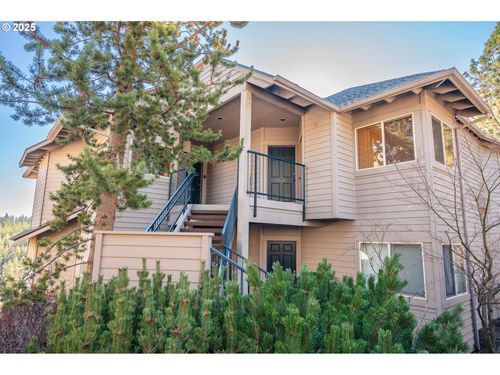 19717 Mount Bachelor Dr, Bend, OR, 97702-1901 | Card Image