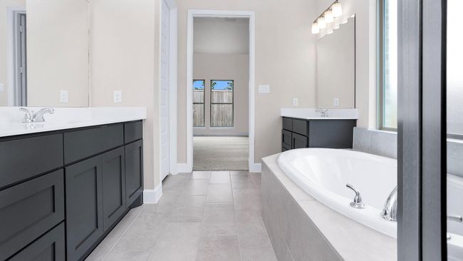 14703 Band Tailed Pigeon Ct, House other with 4 bedrooms, 3 bathrooms and 2 parking in Magnolia TX | Image 5
