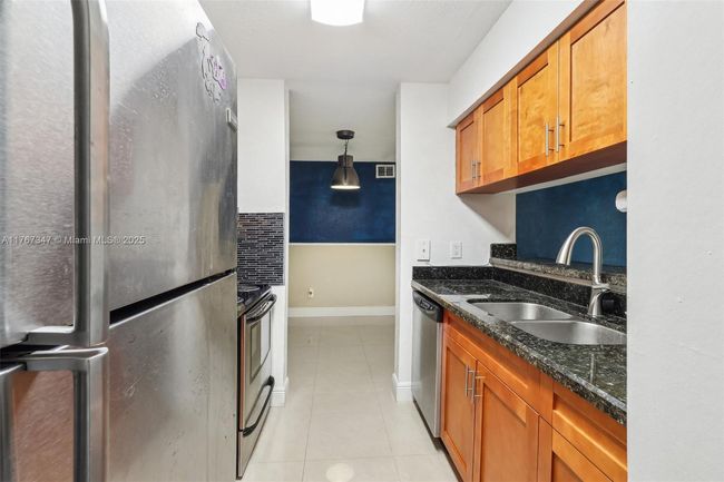 APT-1217 - 733 Riverside Dr, Condo with 1 bedrooms, 1 bathrooms and null parking in Coral Springs FL | Image 6