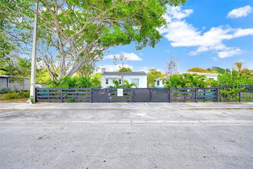 0-503 Nw 47th St, Miami, FL, 33127-2452 | Card Image