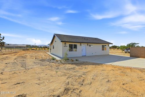 40235 W 17th Street, Palmdale, CA, 93551 | Card Image