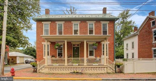 118 E Main St, FAIRFIELD, PA, 17320-8970 | Card Image