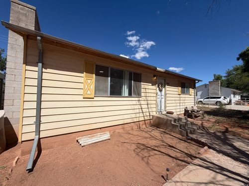 494 S 410 E, Kanab, UT, 84741-3720 | Card Image