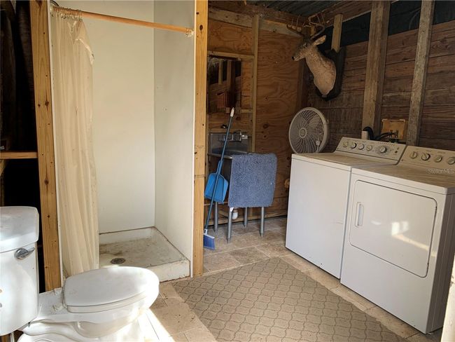 24645 Ne 177 Th Ter, House other with 2 bedrooms, 1 bathrooms and null parking in Fort Mc Coy FL | Image 42