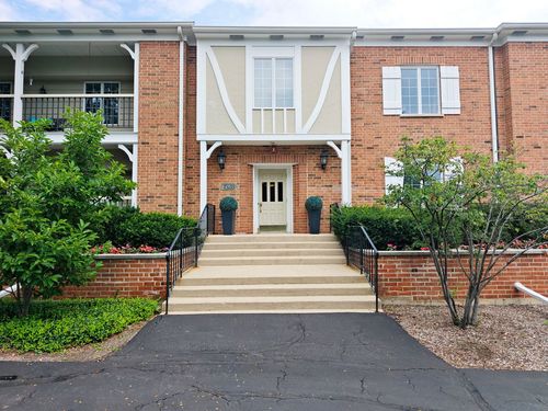 1a-1528 Shire Cir, Inverness, IL, 60067-4798 | Card Image