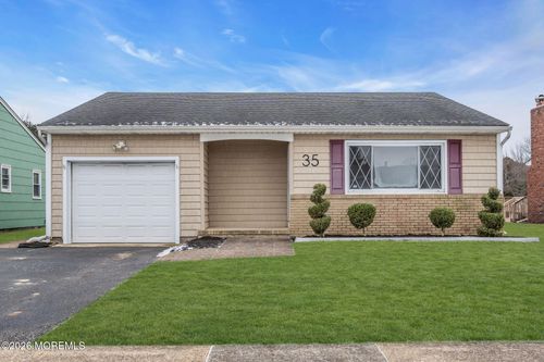 35 Westbrook Dr, Toms River, NJ, 08757-4417 | Card Image