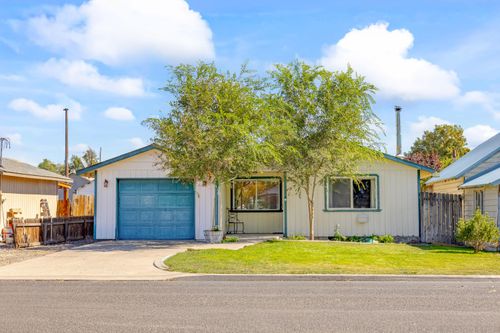 740 Nw Beaver St, Prineville, OR, 97754-1117 | Card Image