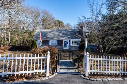120 Great Hill Dr, West Barnstable, MA, 02668-1801 | Card Image