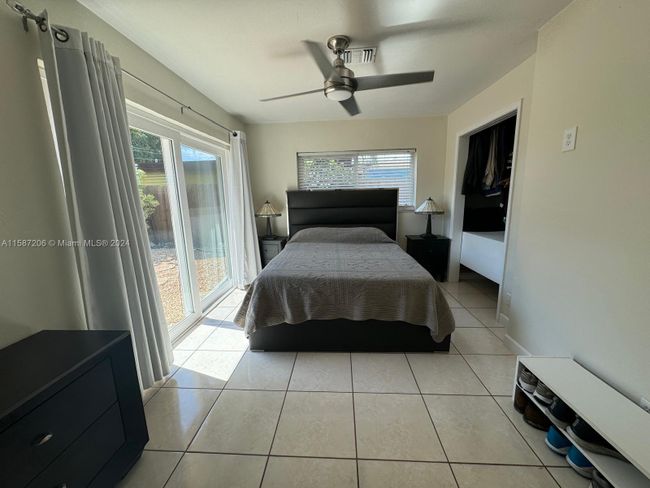 830 Sw 1st Ave, House other with 3 bedrooms, 2 bathrooms and null parking in Pompano Beach FL | Image 11
