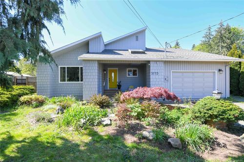 3773 Meredith Dr, Royston, BC, V0R2V0 | Card Image