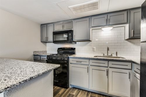 b3-2211 W Hickory St, Denton, TX, 76201-5693 | Card Image
